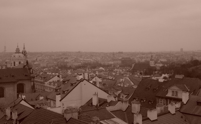 Прага. Крыши города.