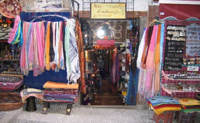 Марокканский магазин в Испании, в Гранаде