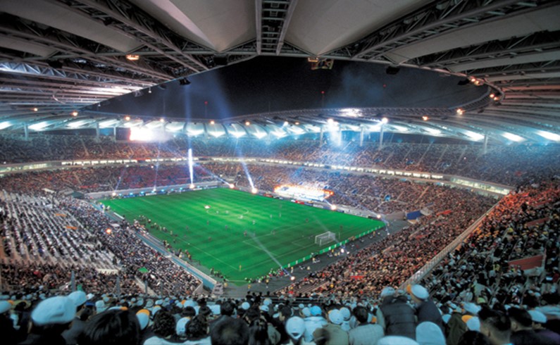Сангам Стэдиум, стадион клуба Сеул, построенный к чемпионату мира 2002 г., Сеул